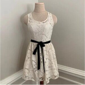 Monteau Lace Dress Ivory with black ribbon belt Size Small